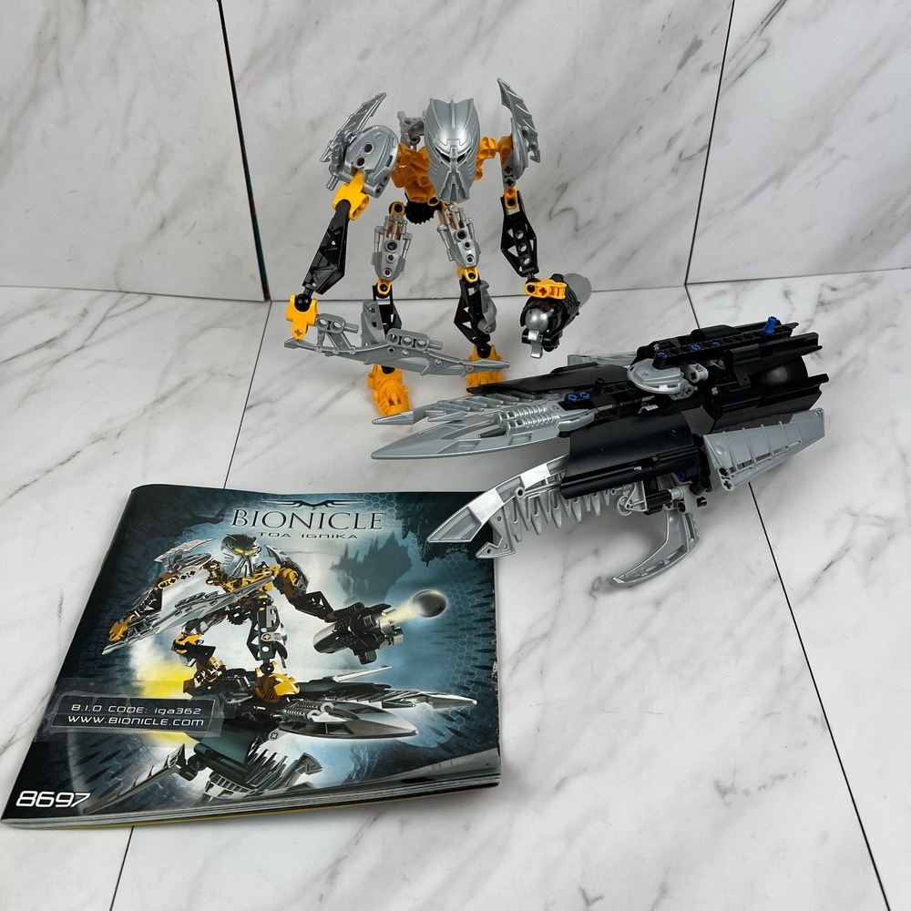 LEGO 8697 Bionicle Warriors - Toa Ignika - Complete with Manual